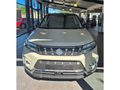 Gebraucht Suzuki Vitara Comfort+ 129 PS (94 kW) 2023 Beige SUV