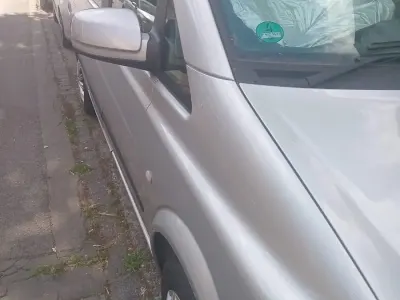 Neu Mercedes Vito 2025 Van