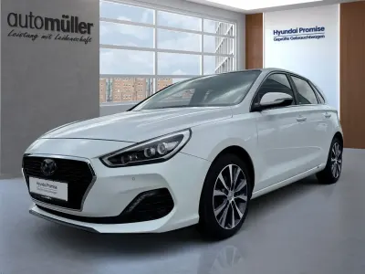 Gebraucht Hyundai i30 Premium 140 PS (102 kW) 2020 Weiß Limousine