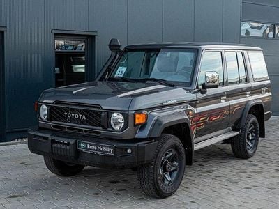 Grau Neu 2025 Toyota Land Cruiser SUV | 75.900 € (Etwas zu teuer)