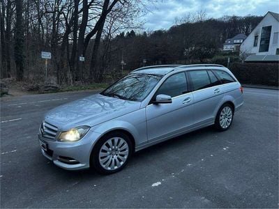 Gebraucht Mercedes C220 Avantgarde 170 PS (125 kW) 2013 Silber Kombi