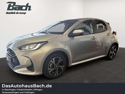 Neu Toyota Yaris Hybrid Comfort 116 PS (85 kW) 2025 Shimmering silver Kleinwagen