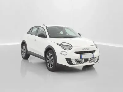 Gebraucht Fiat 600 Pop 136 PS (100 kW) 2025 Ice white SUV