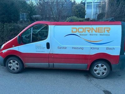 Gebraucht Renault Trafic 114 PS (83 kW) 2014 Rot Van / Kleinbus