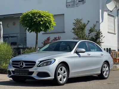Gebraucht Mercedes C180 156 PS (114 kW) 2015 Silber Limousine