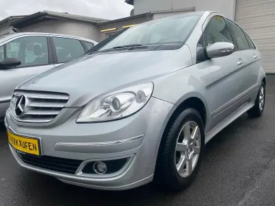 Gebraucht Mercedes B170 115 PS (84 kW) 2005 Silber Van / Kleinbus