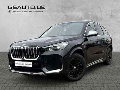 Black sapphire metallic (schwarz) Gebraucht 2023 BMW iX1 Comfort Edition SUV | 37.485 € (Guter Preis)