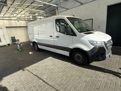 Używany Mercedes Sprinter 163 KM (119 kW) 2019 Biały Van
