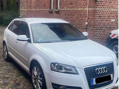 Weiß Gebraucht 2011 Audi A3 Ambition Limousine | 7.899 € (Teuer)