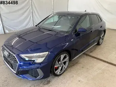 Gebraucht Audi A3 S-Line 150 PS (110 kW) 2023 Navarrablau metallic Limousine