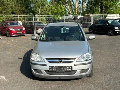 Gebraucht Opel Corsa 75 PS (55 kW) 2004 Silber Kleinwagen