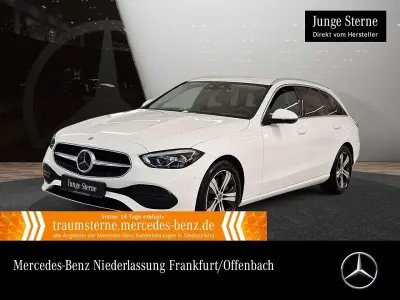 Gebraucht Mercedes C200 Avantgarde 163 PS (119 kW) 2023 Weiß Limousine