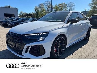 Gebraucht Audi RS3 Sportback Ambiente 400 PS (294 kW) 2023 Gletscherweiß metallic Kleinwagen