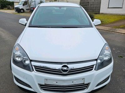 gebraucht Opel Astra 2012 Benziner TüV Neu