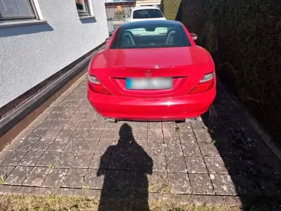 Używany Mercedes SLK250 204 KM (150 kW) 2013 Czerwony Kabriolet