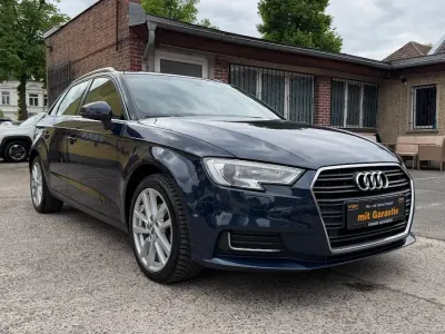 Gebraucht Audi A3 Design 116 PS (85 kW) 2018 Blau Limousine
