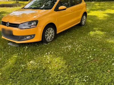 Gebraucht VW Polo 95 PS (69 kW) 2010 Gelb Kleinwagen
