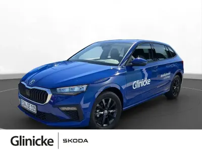 Używany Skoda Scala Essence 95 KM (69 kW) 2026 Niebieski Hatchback