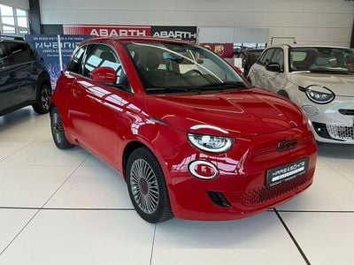 Rot Gebraucht 2021 Fiat 500e Red Limousine | 16.990 € (Fairer Preis)