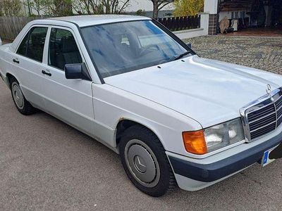 Usata Mercedes 190 109 CV (80 kW) 1991 Bianco Berlina