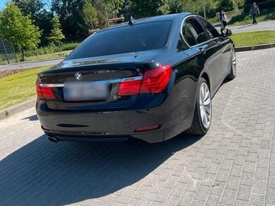 BMW 730