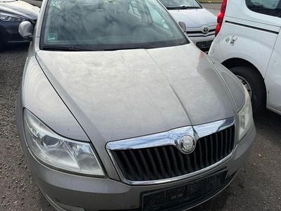 Gebraucht Skoda Octavia Elegance 105 PS (77 kW) 2009 Beige Limousine