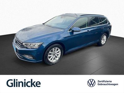 Gebraucht VW Passat Business 150 PS (110 kW) 2023 Aquamarinblau metallic Kombi