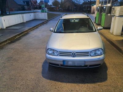 Gebraucht VW Golf IV 90 PS (66 kW) 2000 Silber Kombi