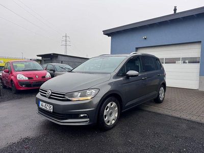 Gebraucht VW Touran Sound 150 PS (110 kW) 2017 Grau Van / Kleinbus