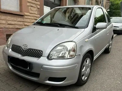 Gebraucht Toyota Yaris 75 PS (55 kW) 2005 Grau Coupé