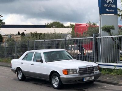 Weiß Gebraucht 1986 Mercedes 260 SE Limousine | 3.990 €