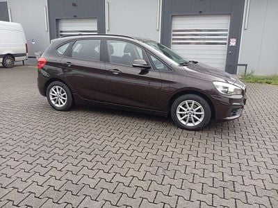 Gebraucht BMW 216 Advantage 116 PS (85 kW) 2016 Bronze Kombi