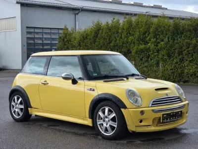 Käytetty Mini Cooper S 163 HP (119 kW) 2002 Keltainen Viistoperä