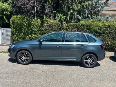 Gebraucht Skoda Rapid 110 PS (80 kW) 2019 Grau Kleinwagen