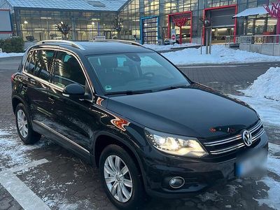 Schwarz Gebraucht 2012 VW Tiguan SUV | 9.500 €