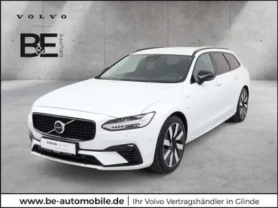 Używany Volvo V90 Plus 398 KM (292 kW) 2025 Biały Kombi