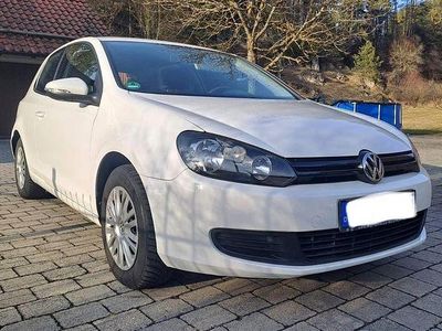 Gebraucht VW Golf VI 80 PS (58 kW) 2009 Weiß Kleinwagen