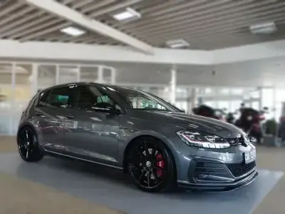 Gebraucht VW Golf VII GTI 337 PS (247 kW) 2020 Indiumgrau metallic (metallic) Limousine
