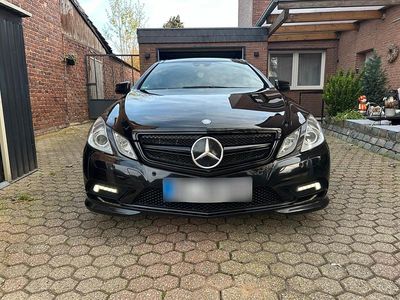Usata Mercedes E500 387 CV (284 kW) 2010 Nero Coupé