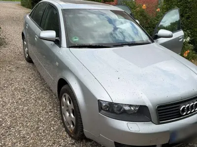 Gebraucht Audi A4 Design 131 PS (96 kW) 2003 Silber Limousine