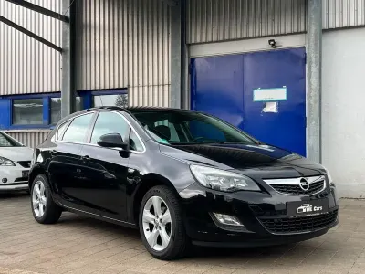 Gebraucht Opel Astra Sport 140 PS (102 kW) 2010 Schwarz Limousine