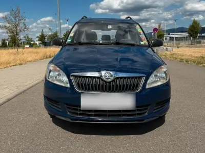 Gebraucht Skoda Roomster 90 PS (66 kW) 2014 Blau Van / Kleinbus