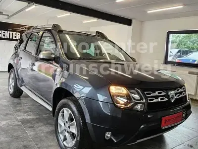 Gebraucht Dacia Duster Prestige 114 PS (83 kW) 2016 Grau SUV