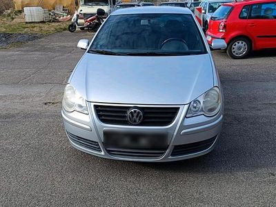 Gebraucht VW Polo 60 PS (44 kW) 2009 Silber Kleinwagen