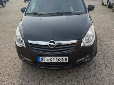 Gebraucht Opel Agila 86 PS (63 kW) 2008 Schwarz Kleinwagen