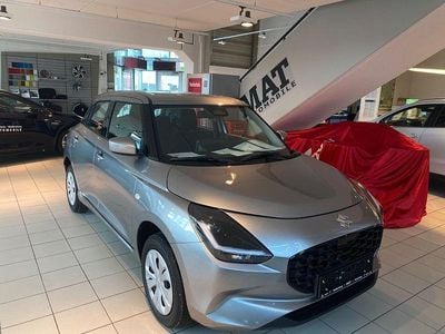 Nuova Suzuki Swift Club 83 CV (61 kW) 2025 Argento Berlina