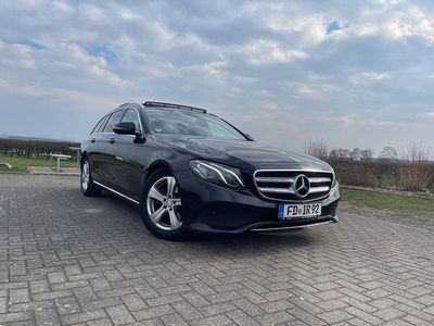 Gebraucht Mercedes E220 194 PS (142 kW) 2017 Schwarz Kombi