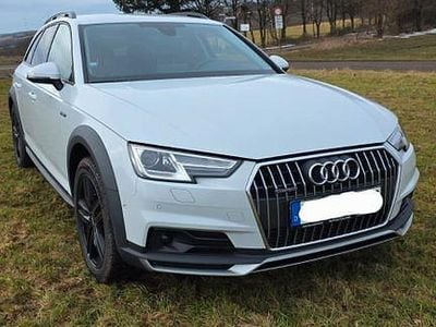 Weiß Gebraucht 2019 Audi A4 Allroad Sport Kombi | 23.900 € (Fairer Preis)