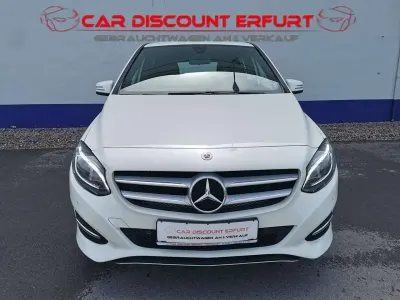 Gebraucht Mercedes B200 Style 136 PS (100 kW) 2017 Calcitweiss  unilack Van / Kleinbus