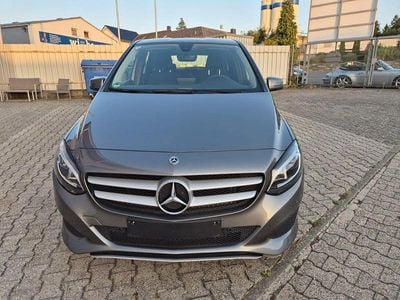 Mercedes B200